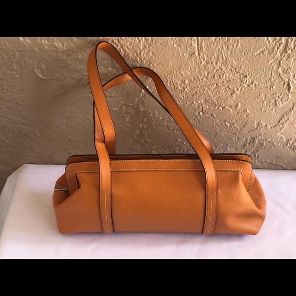 Handbag - Picture 3 of 5